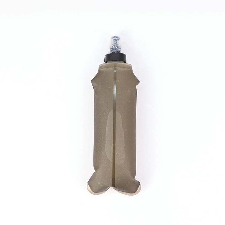 Soft Water Bottle Manufacturer Eco-TPU Material Customized Logo Grey Color Drinking Bottle For Runner
